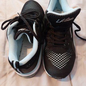 LA Gear women's tennis shoes.